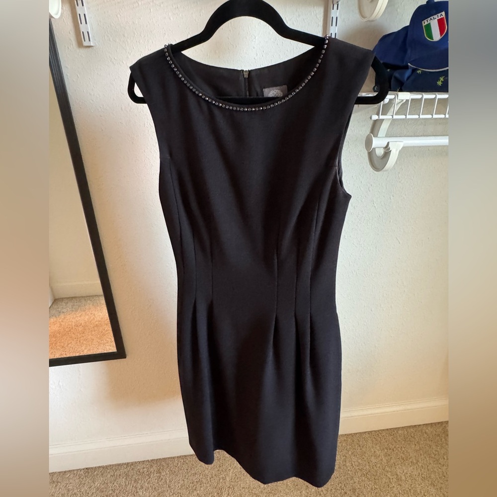 Vince Camuto Elegant Black Sleeveless Dress